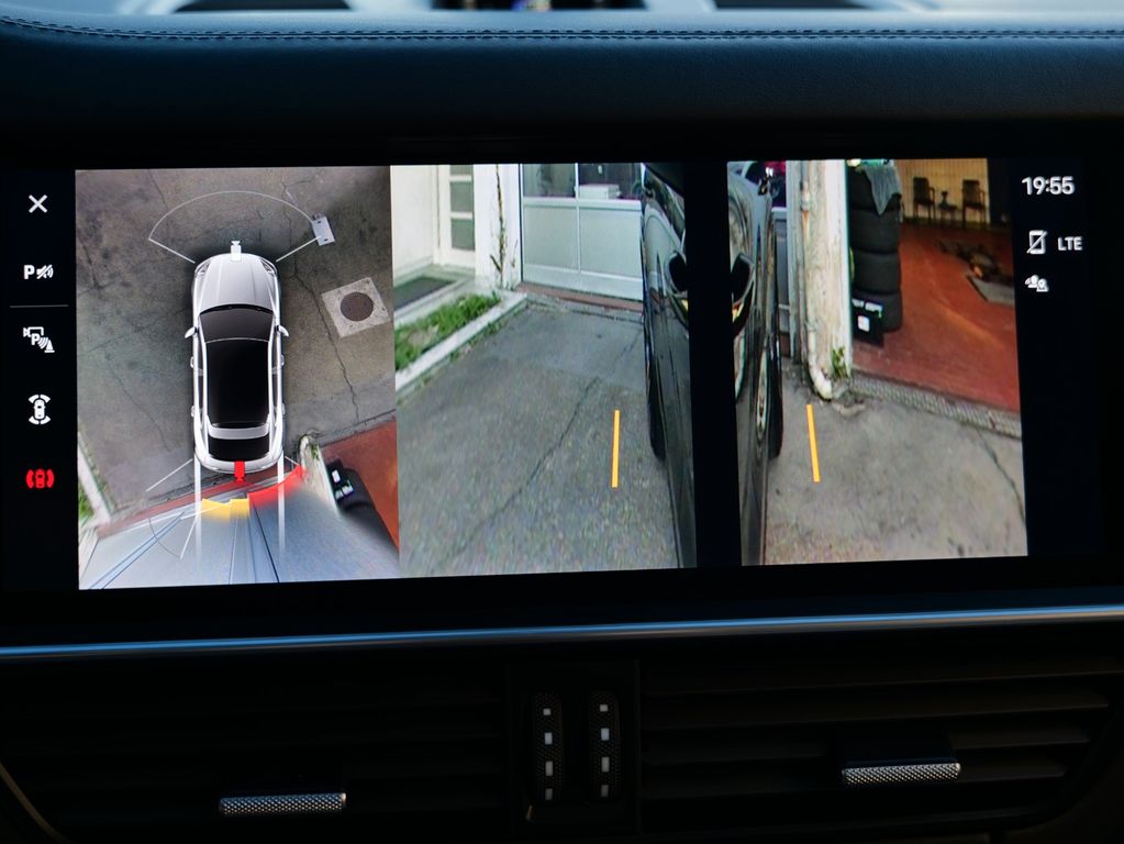 Porsche Cayenne 2022