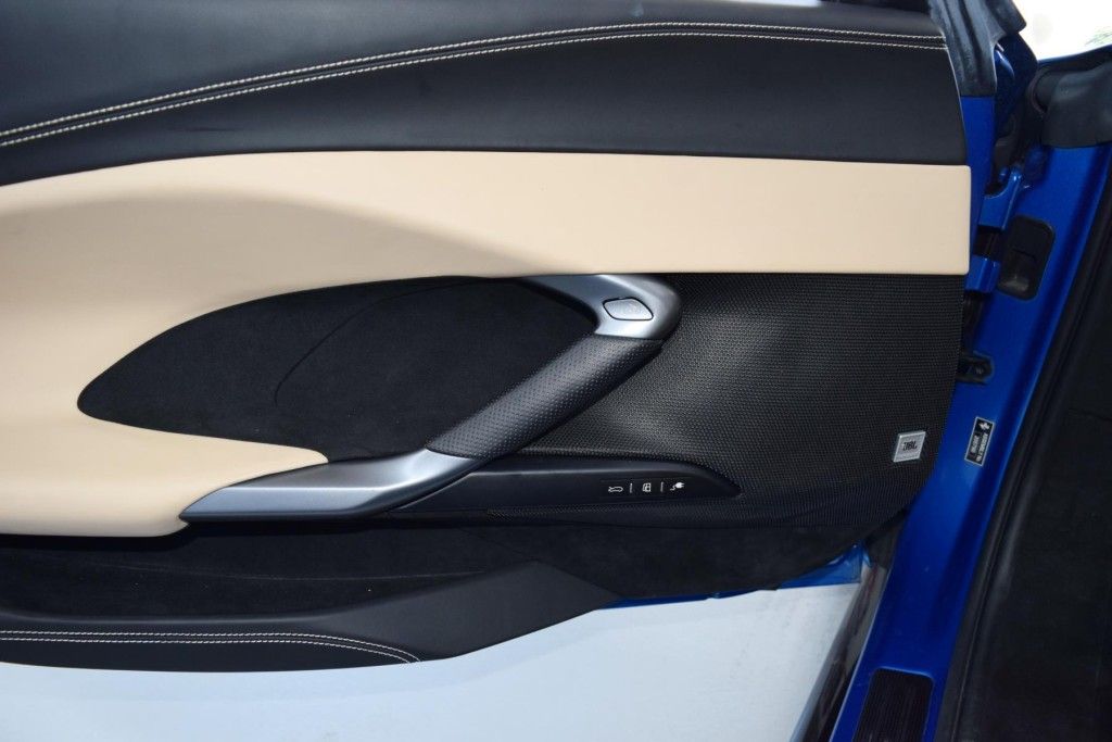 Ferrari 296 GTS 2022