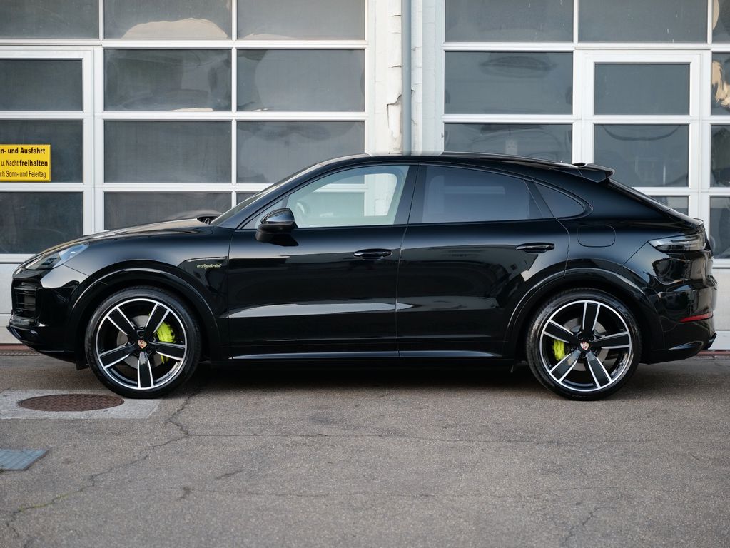 Porsche Cayenne 2022