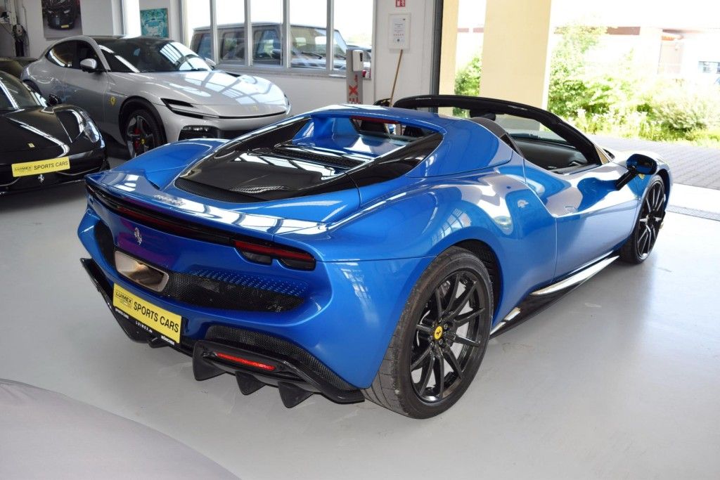 Ferrari 296 GTS 2022