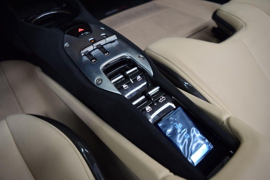 Ferrari 296 GTS 2022