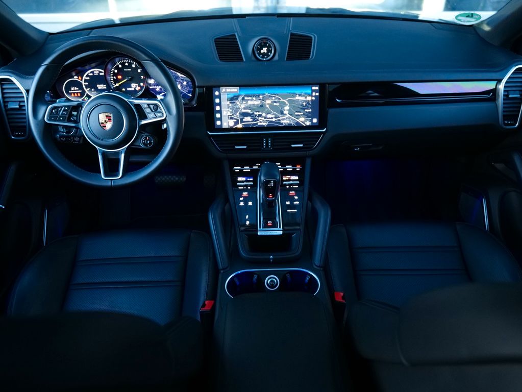 Porsche Cayenne 2022