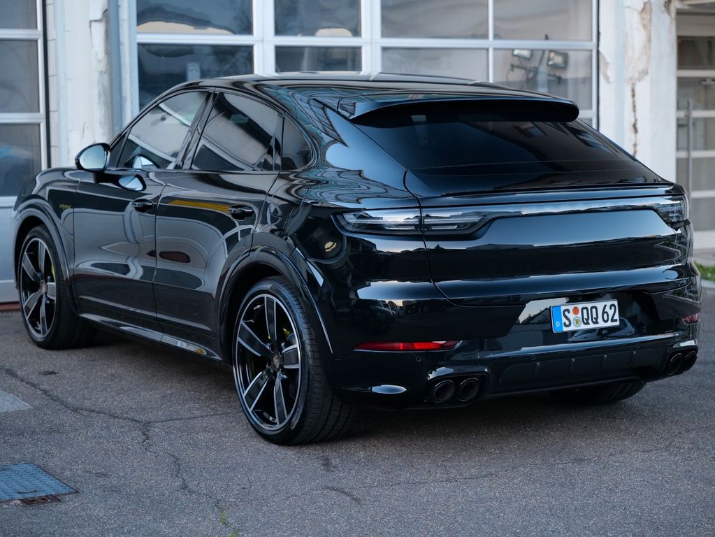 Porsche Cayenne 2022