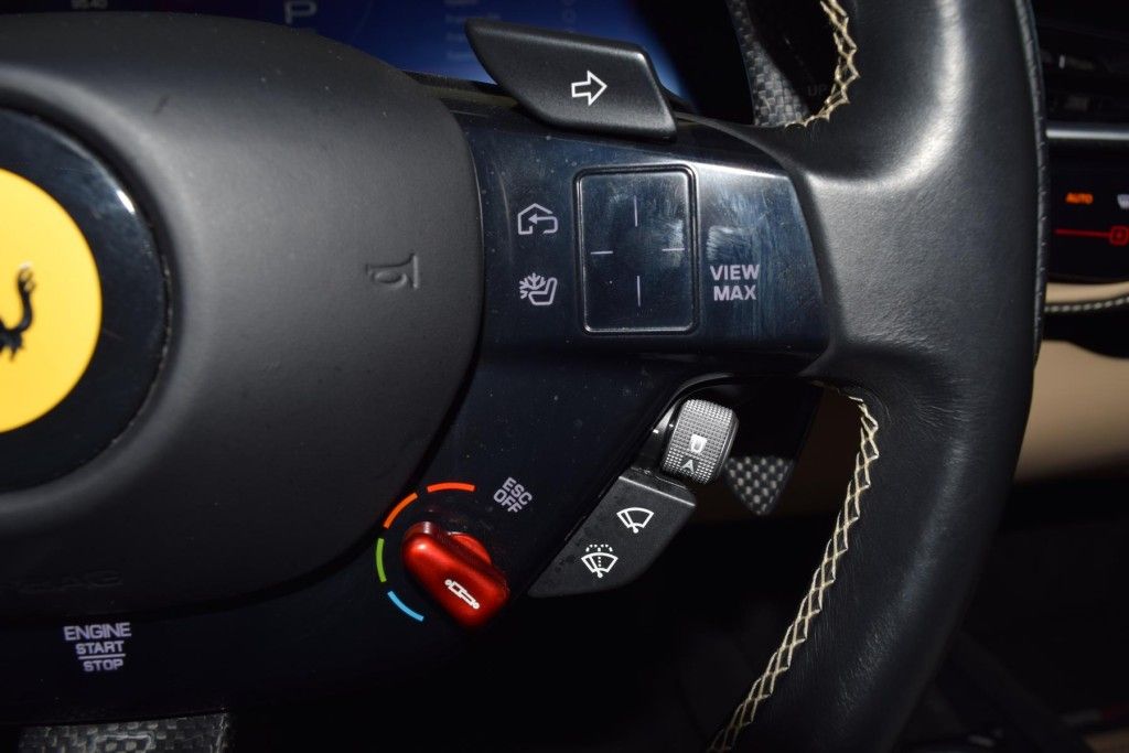 Ferrari 296 GTS 2022