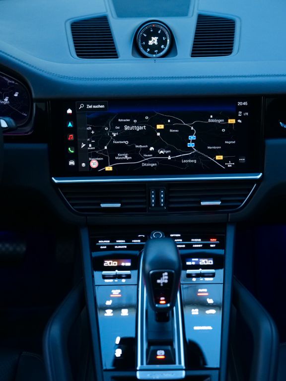 Porsche Cayenne 2022