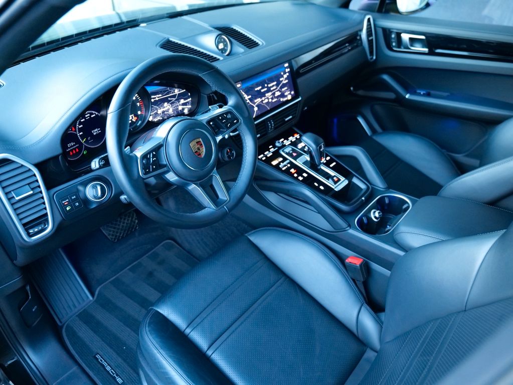 Porsche Cayenne 2022