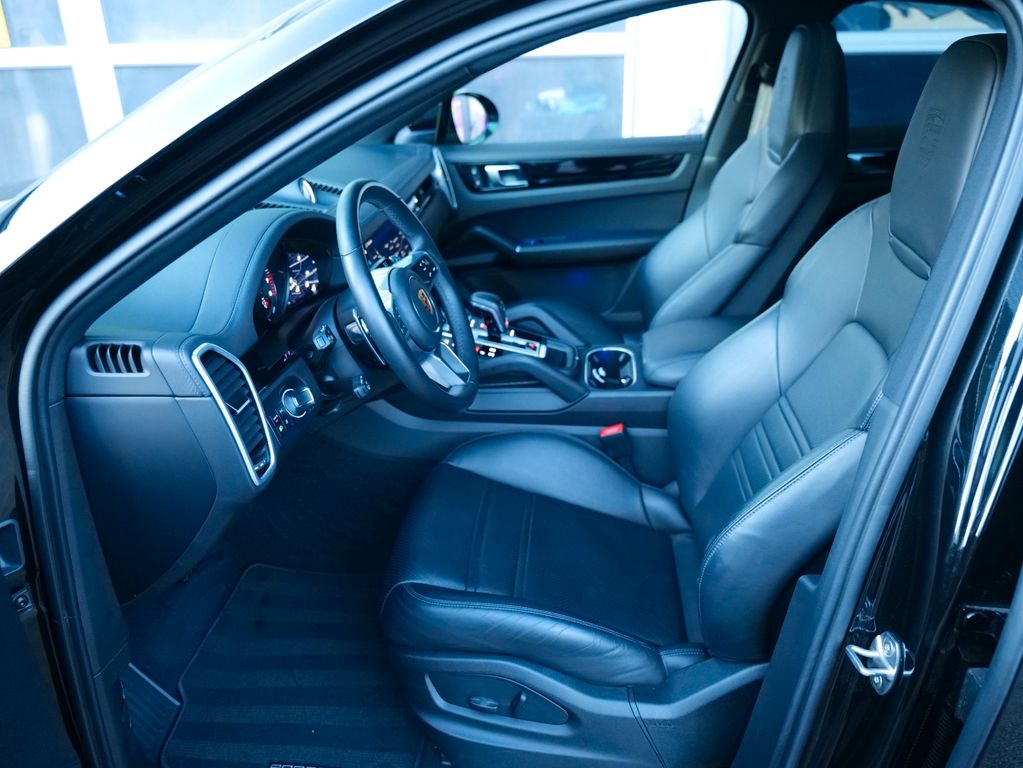 Porsche Cayenne 2022