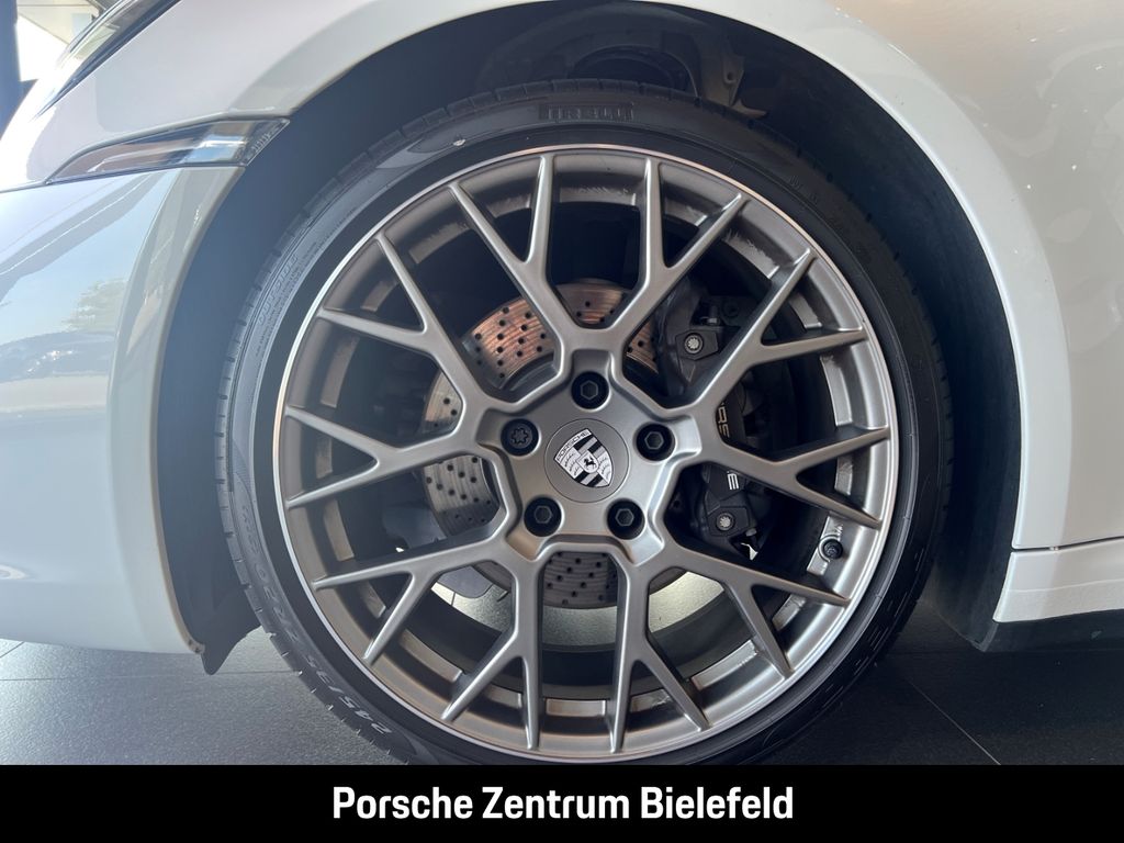 Porsche 992 2024