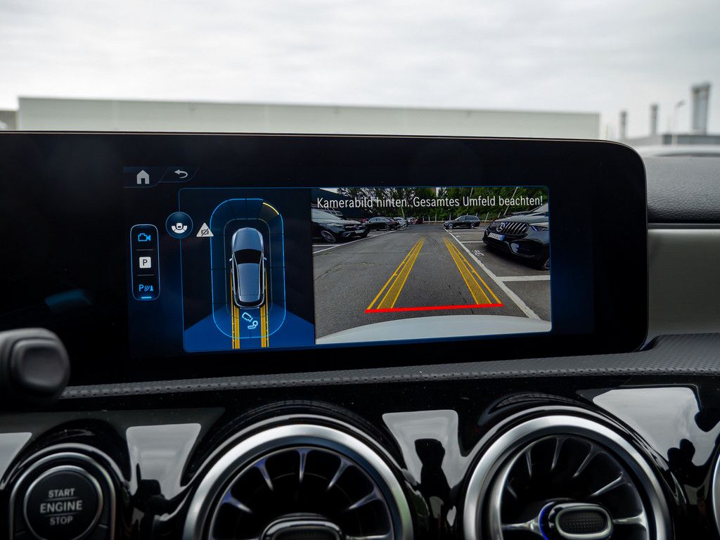 Mercedes-Benz A 180 2025