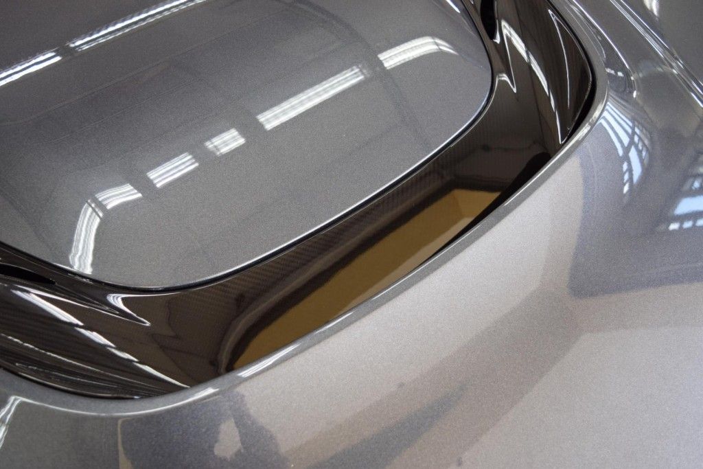 Aston Martin DBS 2023