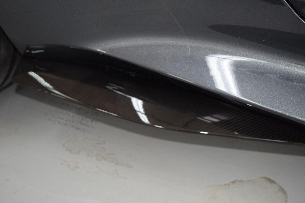 Aston Martin DBS 2023