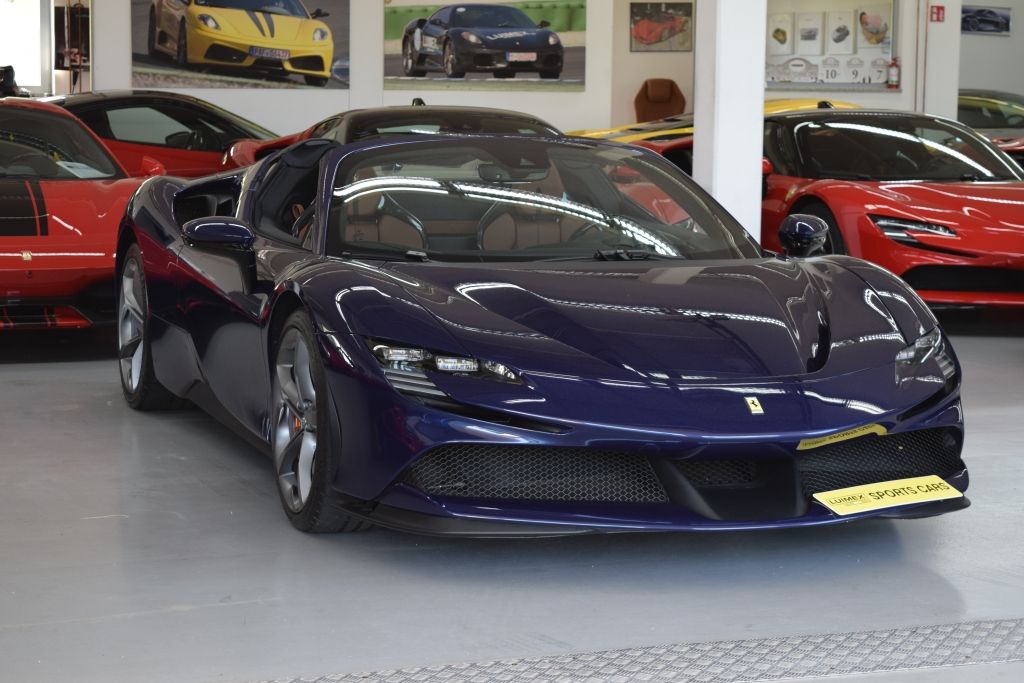 Ferrari SF90 2021