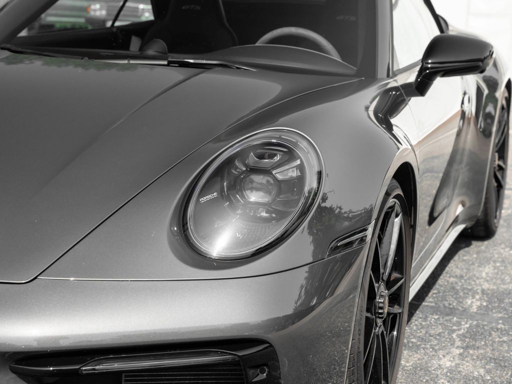 Porsche 992 2024