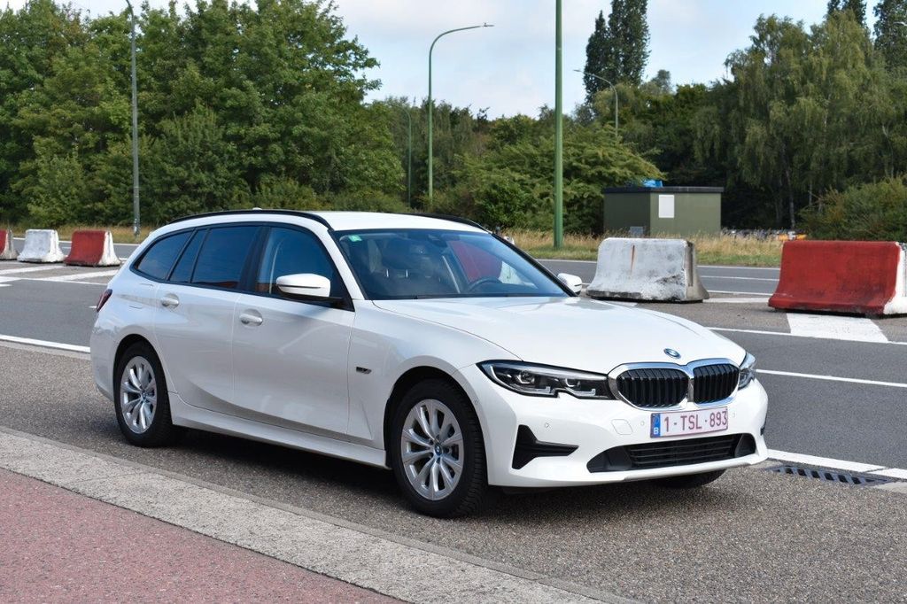 BMW 320 2021