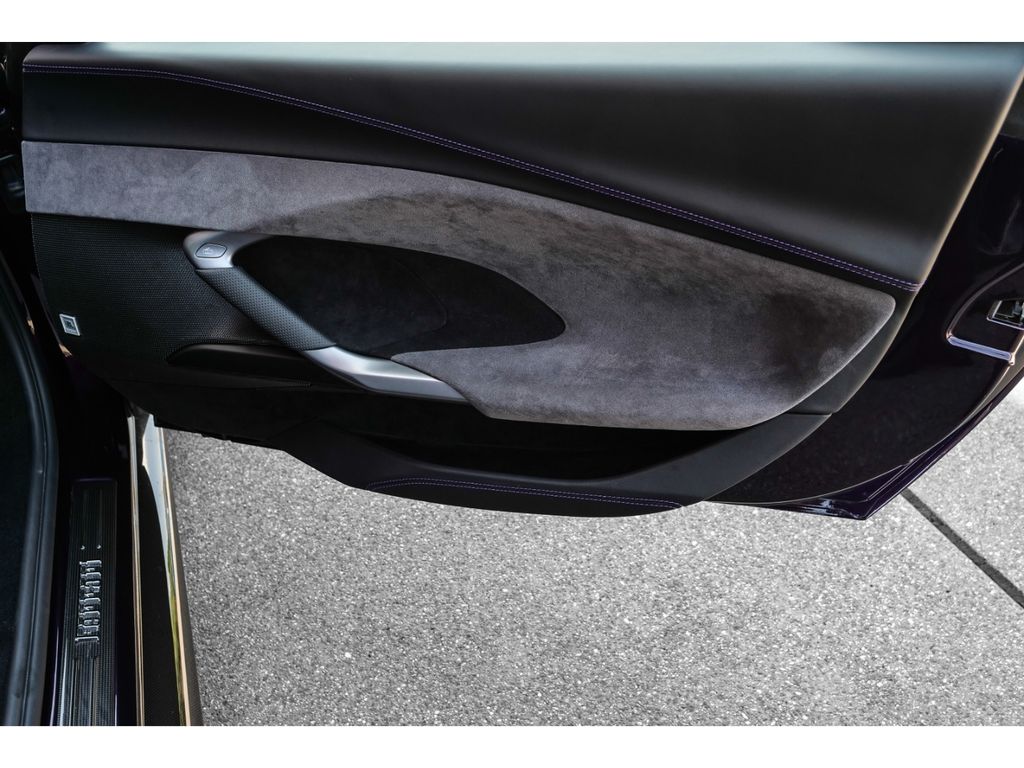 Ferrari 296 GTB 2024