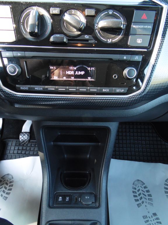 Volkswagen up! 2017