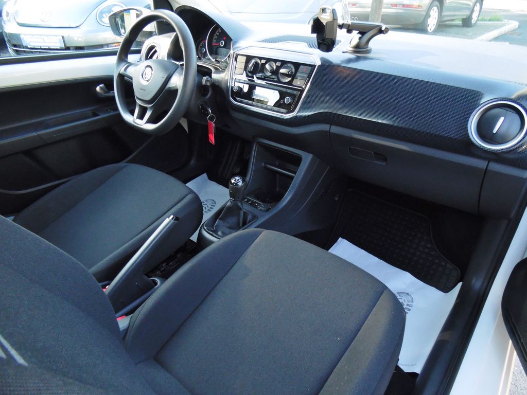 Volkswagen up! 2017