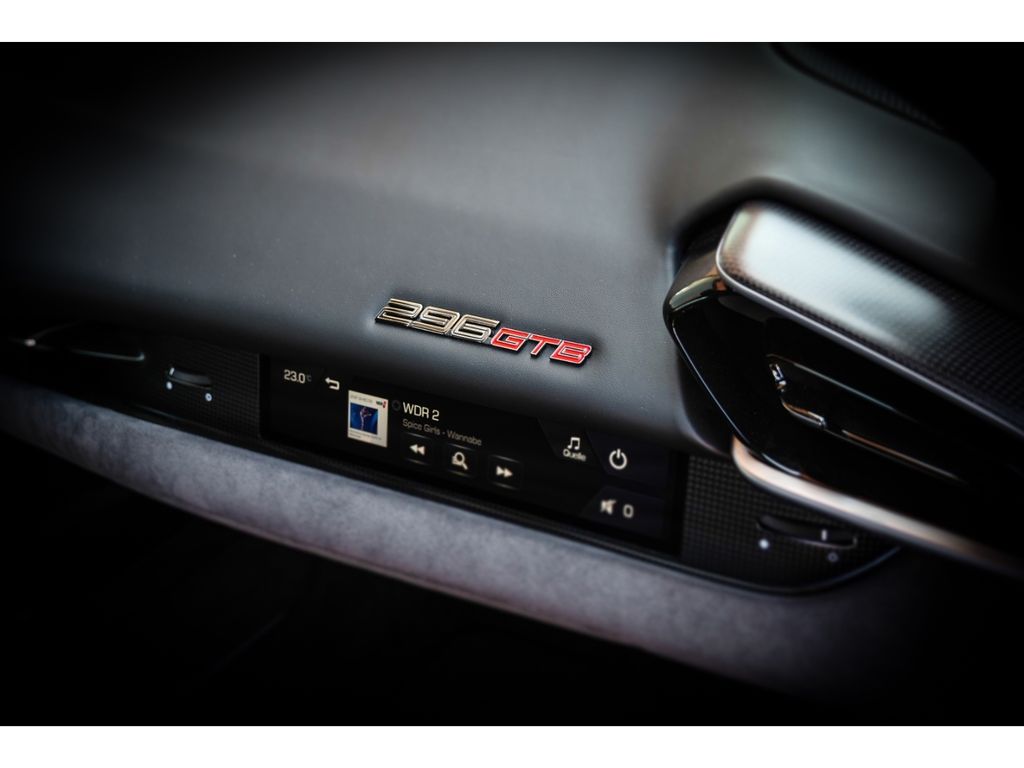 Ferrari 296 GTB 2024