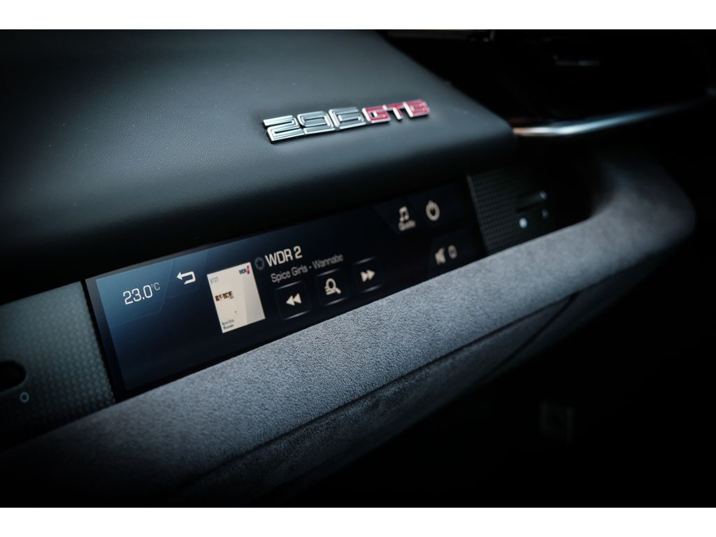 Ferrari 296 GTB 2024