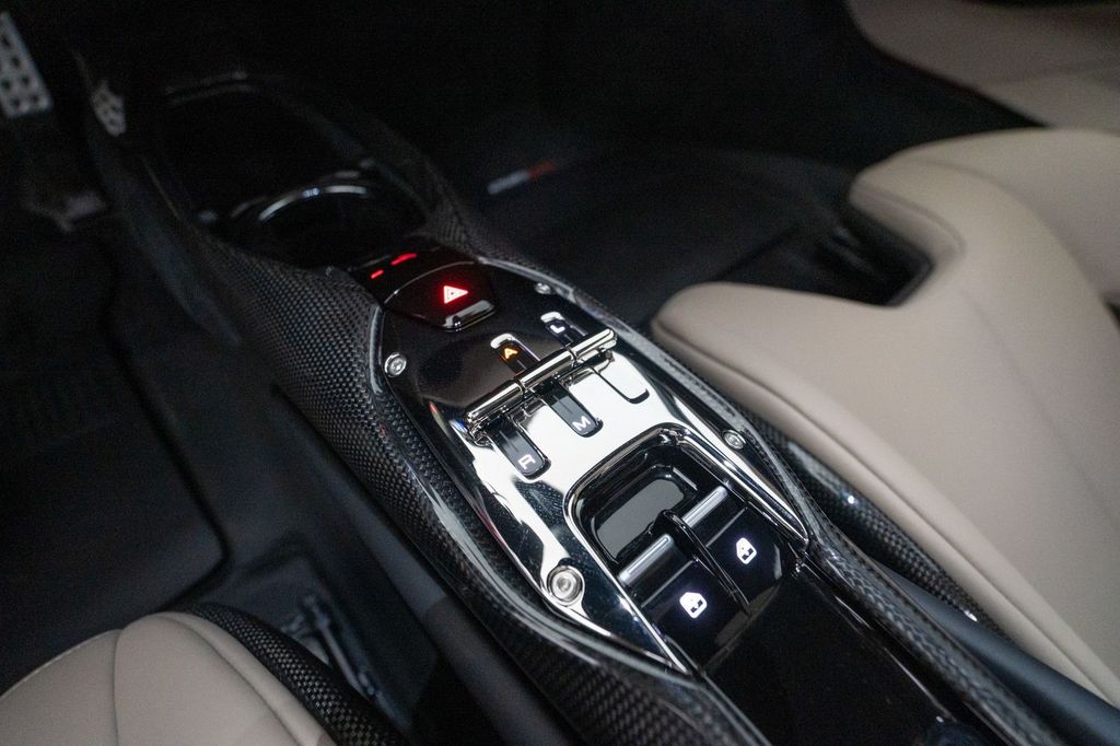 Ferrari 296 GTB 2023