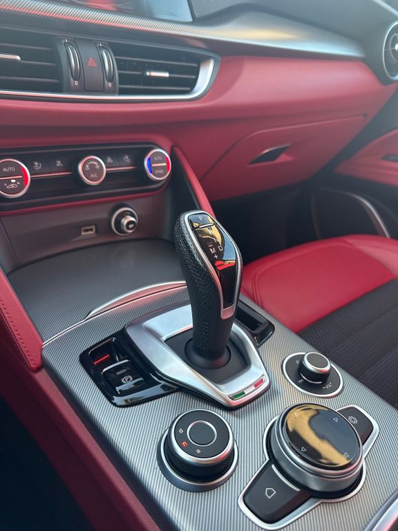 Alfa Romeo Stelvio 2020