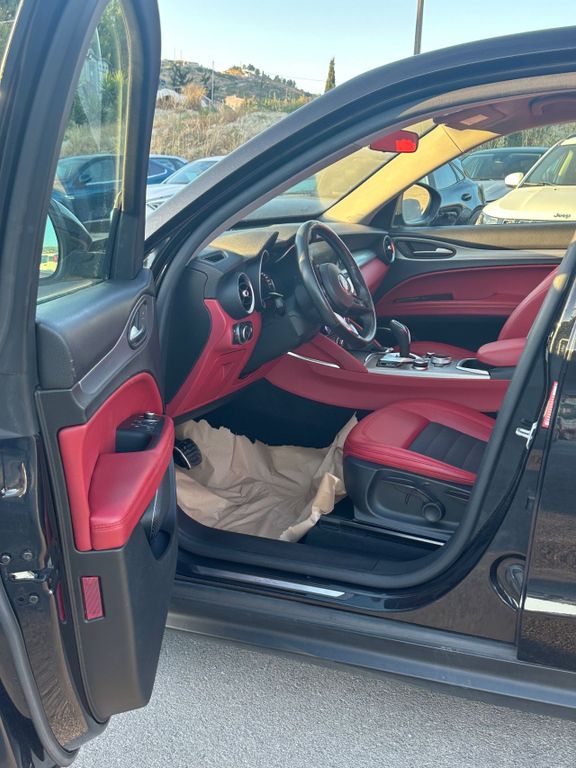 Alfa Romeo Stelvio 2020