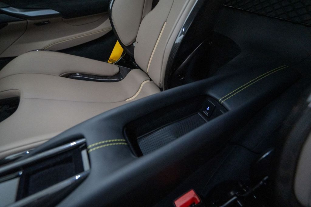 Ferrari 296 GTB 2023