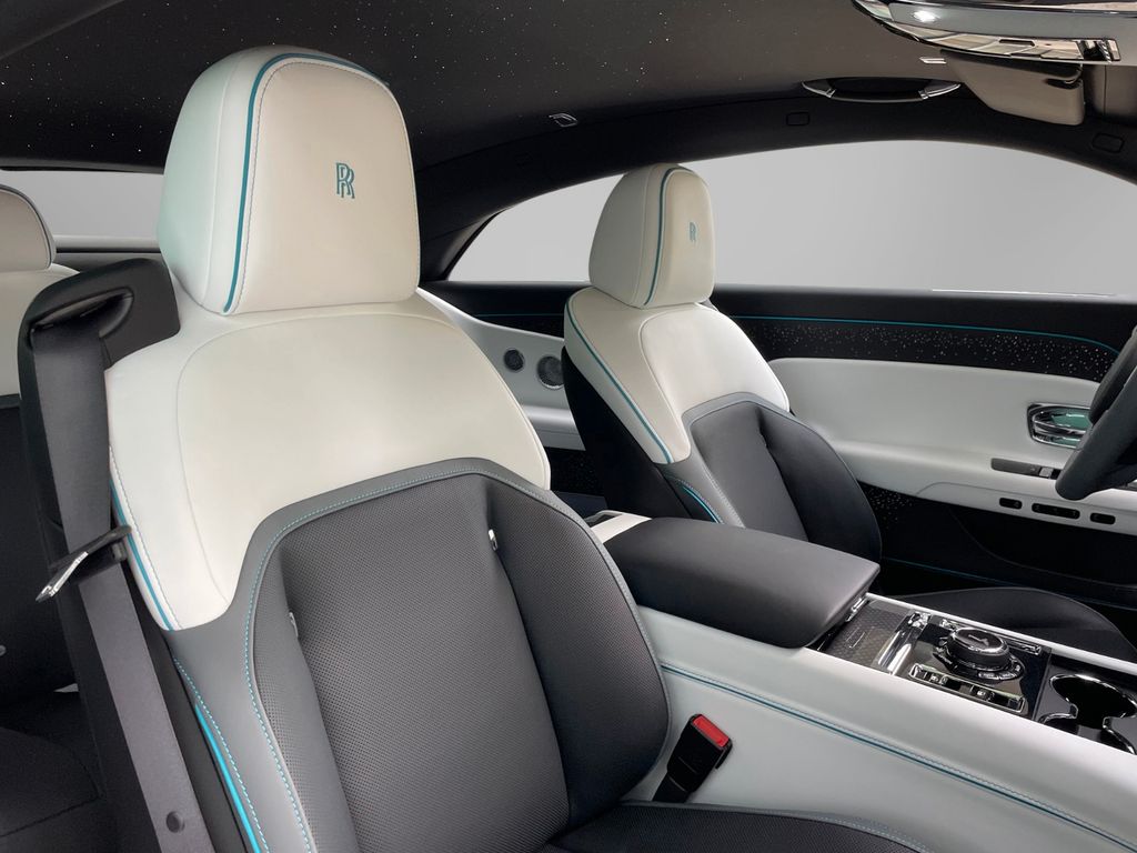 Rolls-Royce Spectre 2025