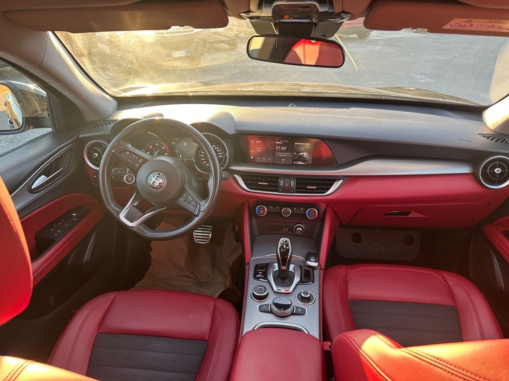 Alfa Romeo Stelvio 2020