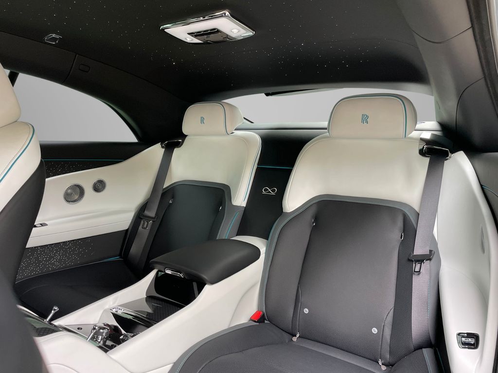 Rolls-Royce Spectre 2025