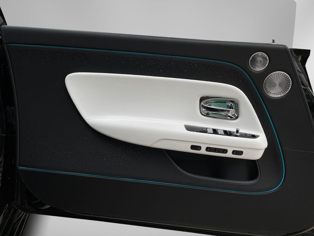 Rolls-Royce Spectre 2025