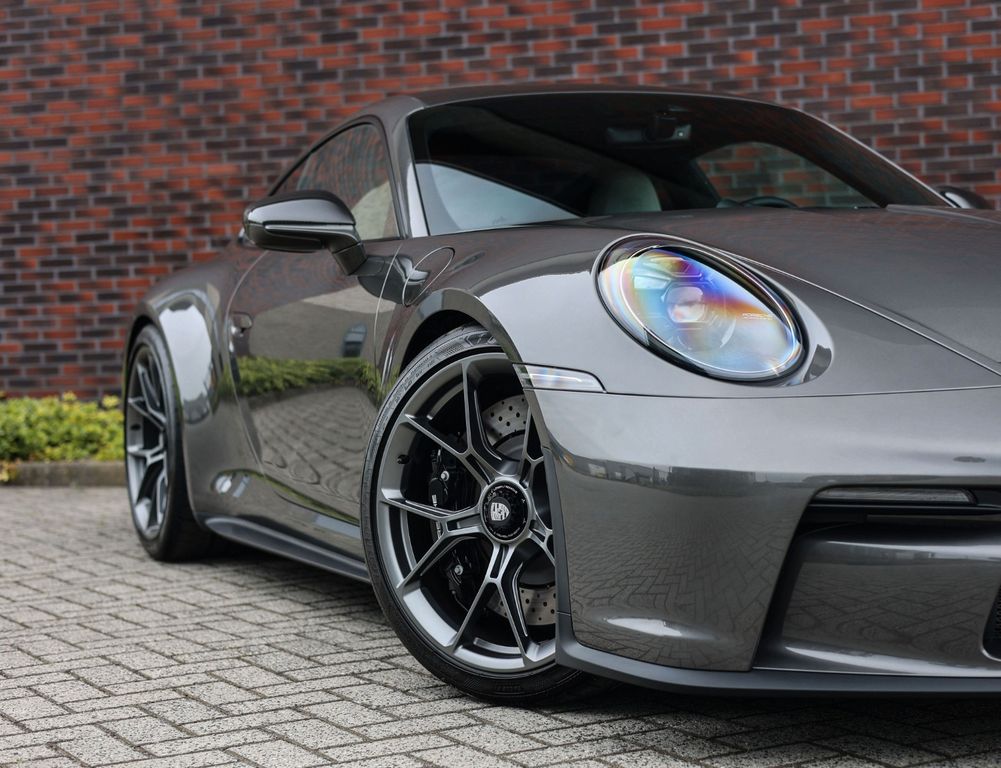 Porsche 992 2023