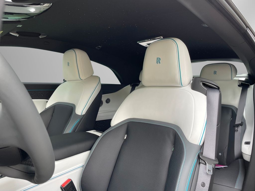 Rolls-Royce Spectre 2025