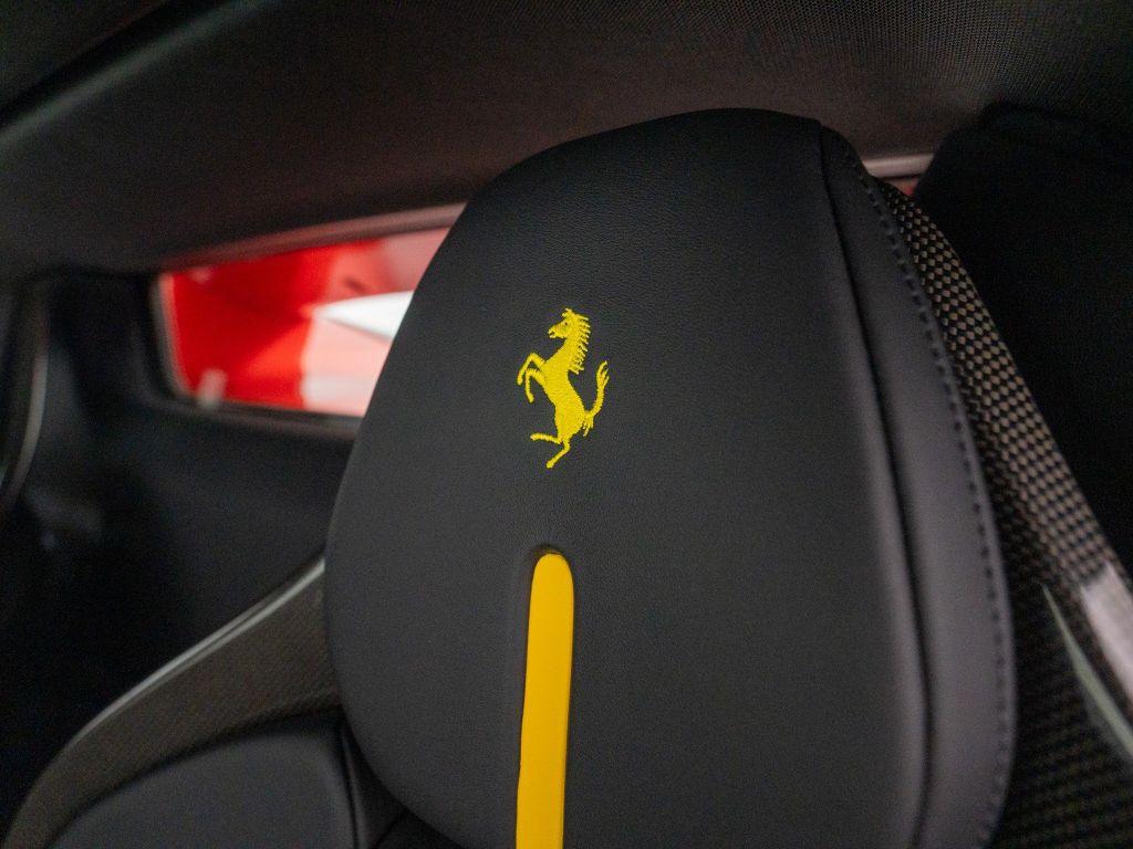 Ferrari 296 GTS 2024