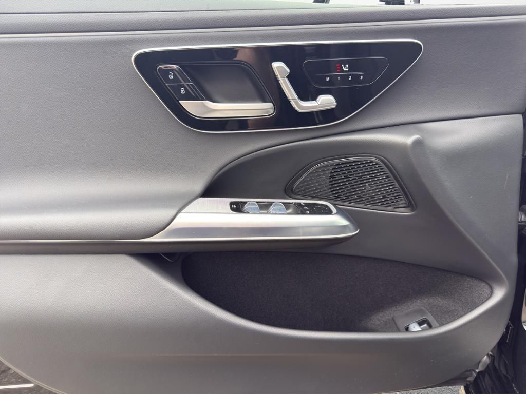 Mercedes-Benz E 300 2024