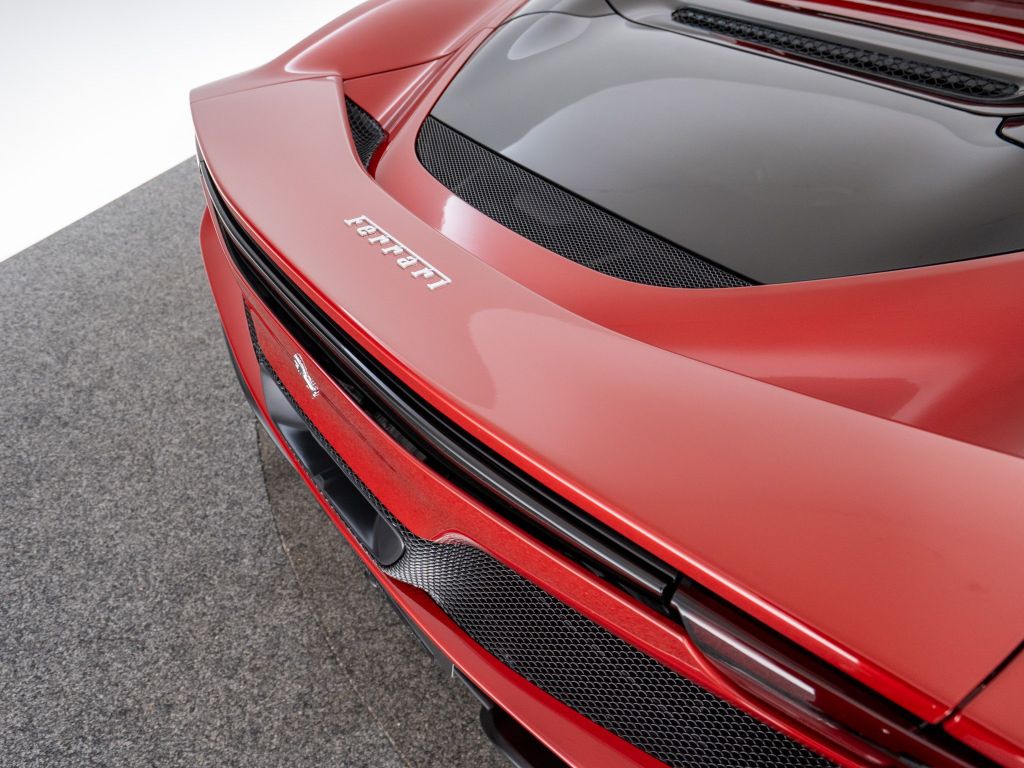 Ferrari 296 GTS 2024