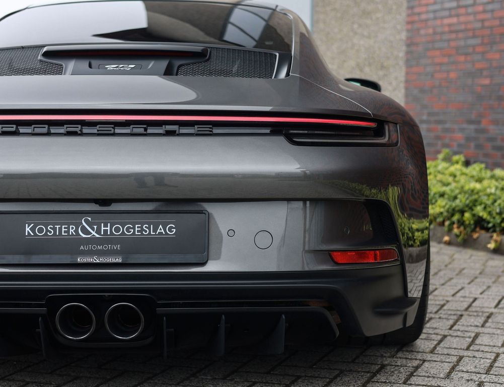 Porsche 992 2023