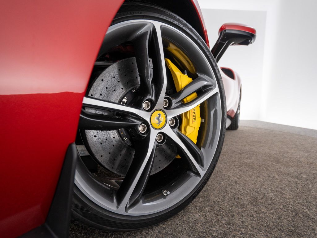 Ferrari 296 GTS 2024