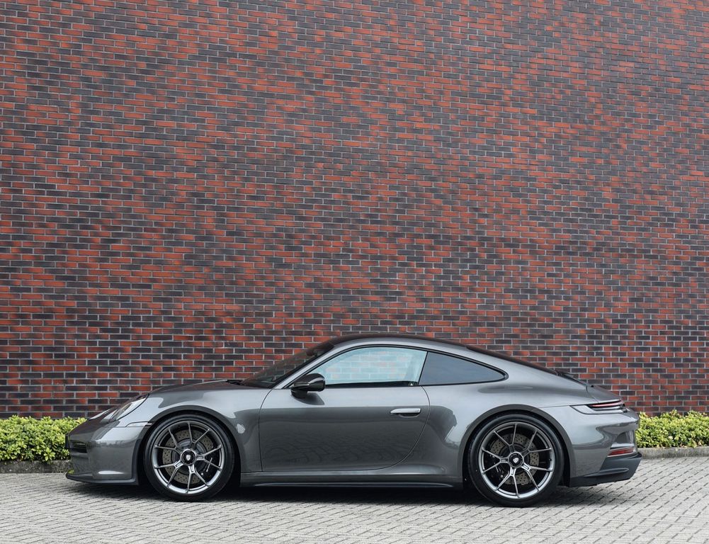 Porsche 992 2023