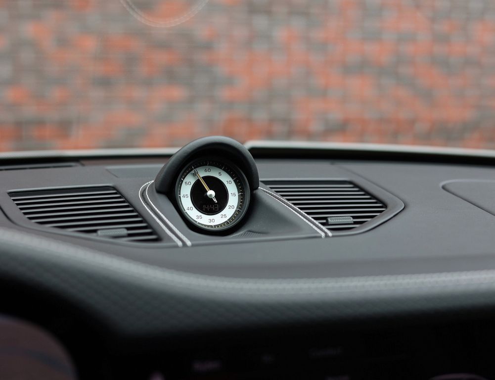 Porsche 992 2023