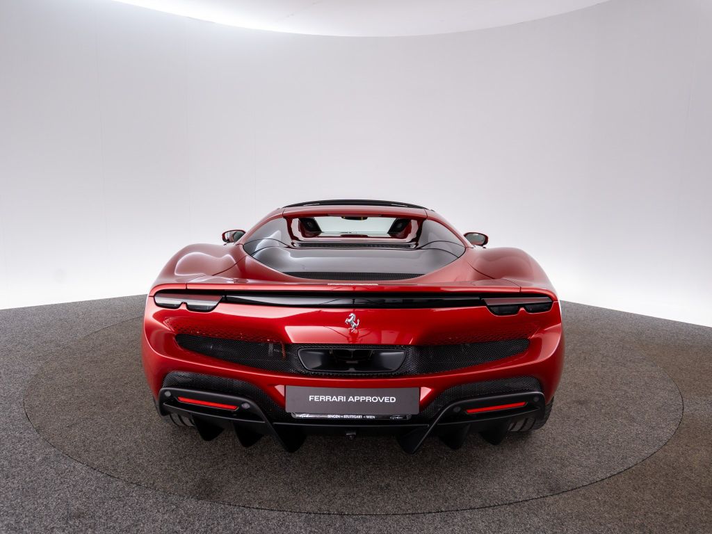 Ferrari 296 GTS 2024