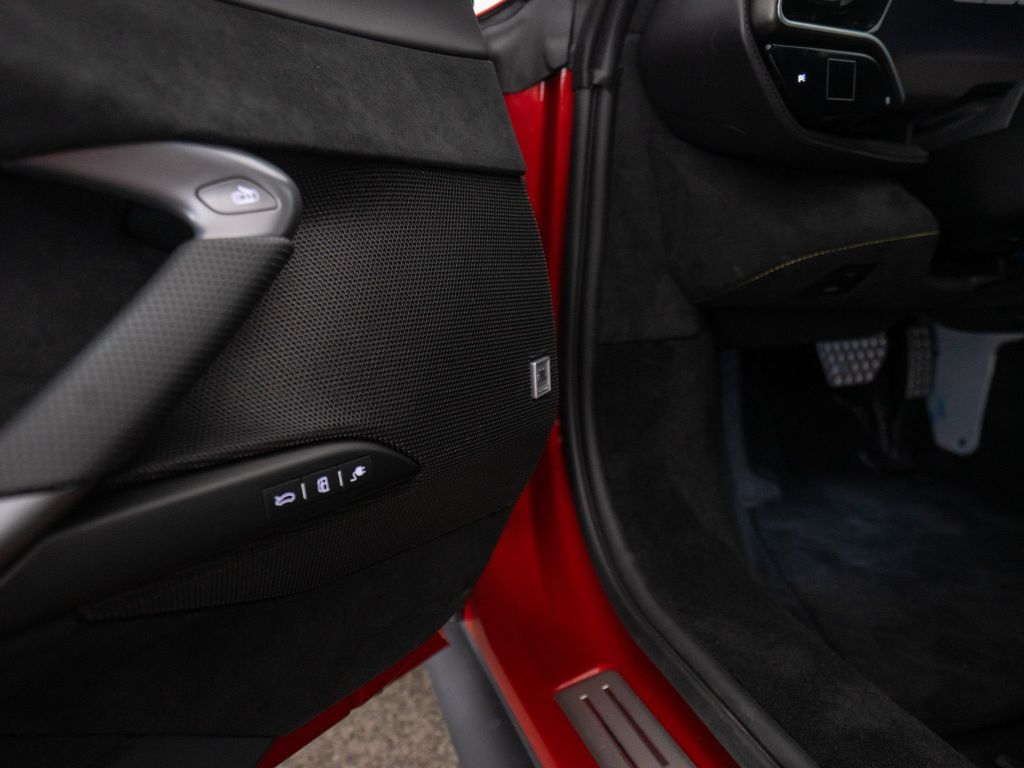 Ferrari 296 GTS 2024