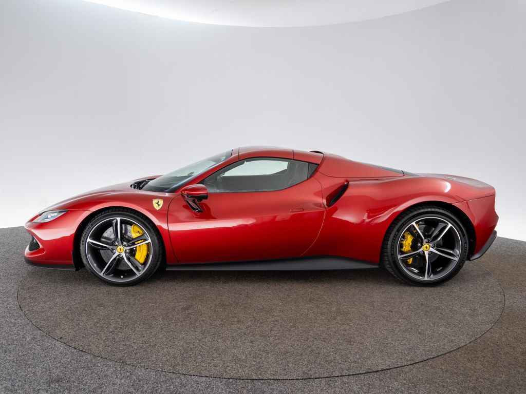 Ferrari 296 GTS 2024