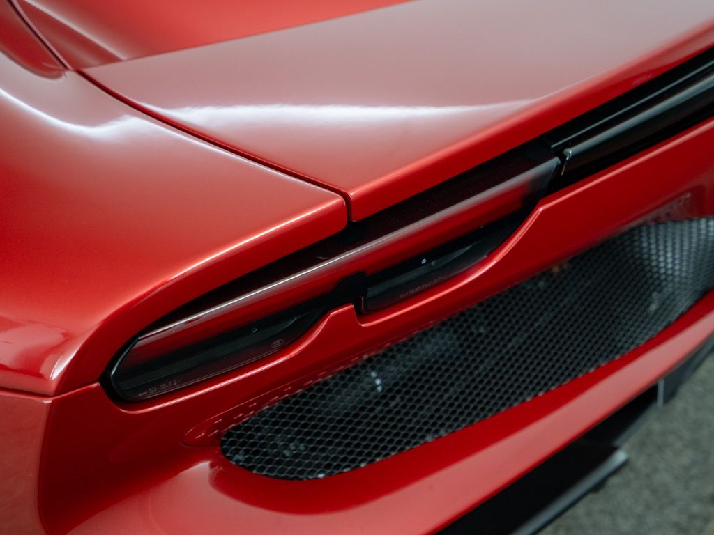 Ferrari 296 GTS 2024