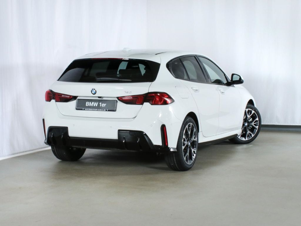 BMW 120