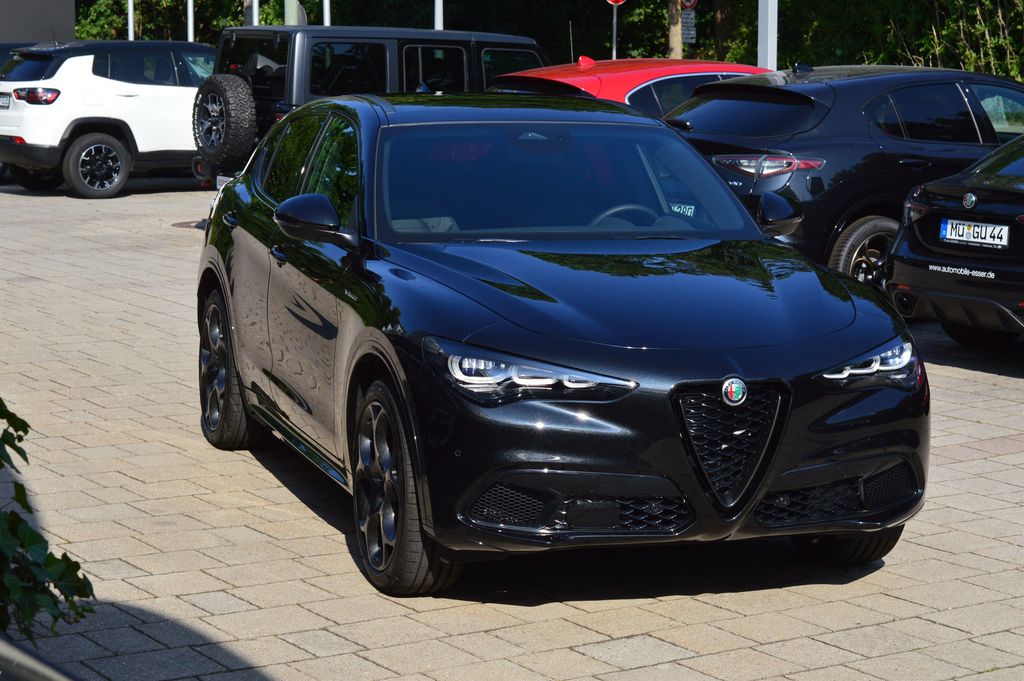 Alfa Romeo Stelvio 2025
