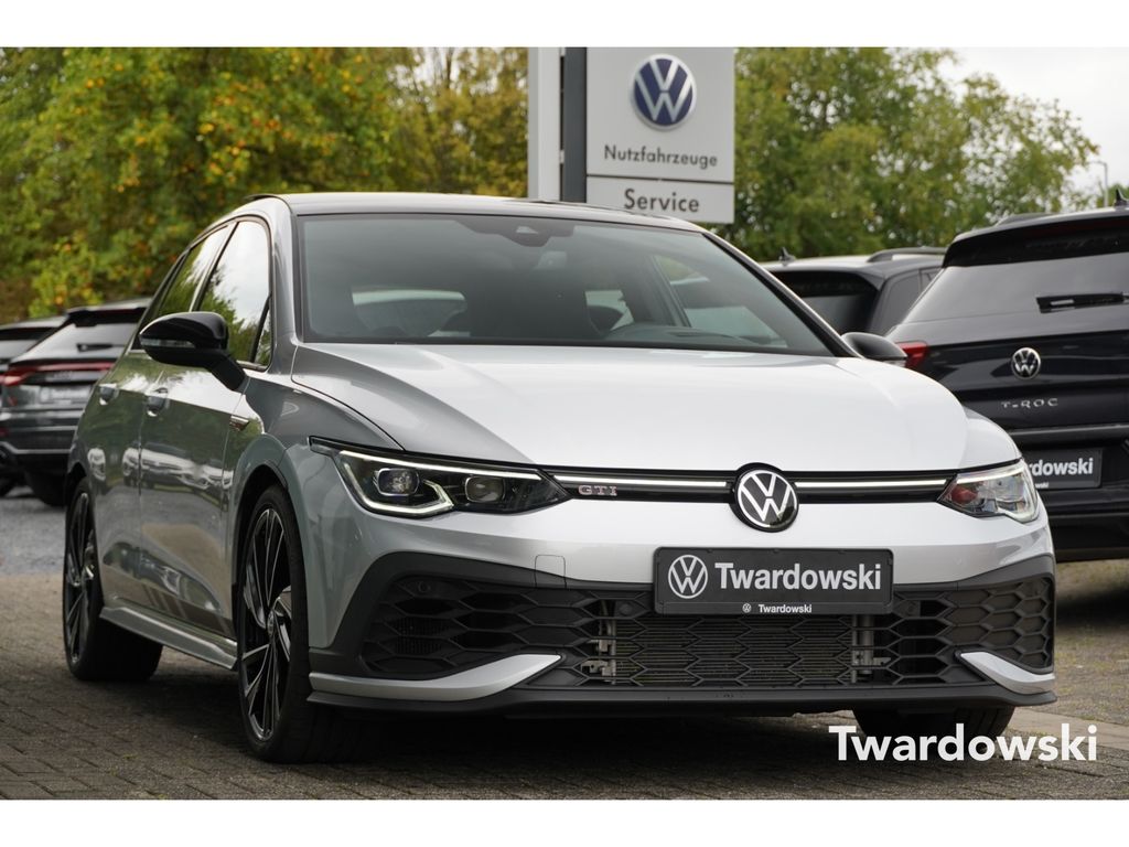 Volkswagen Golf 2023