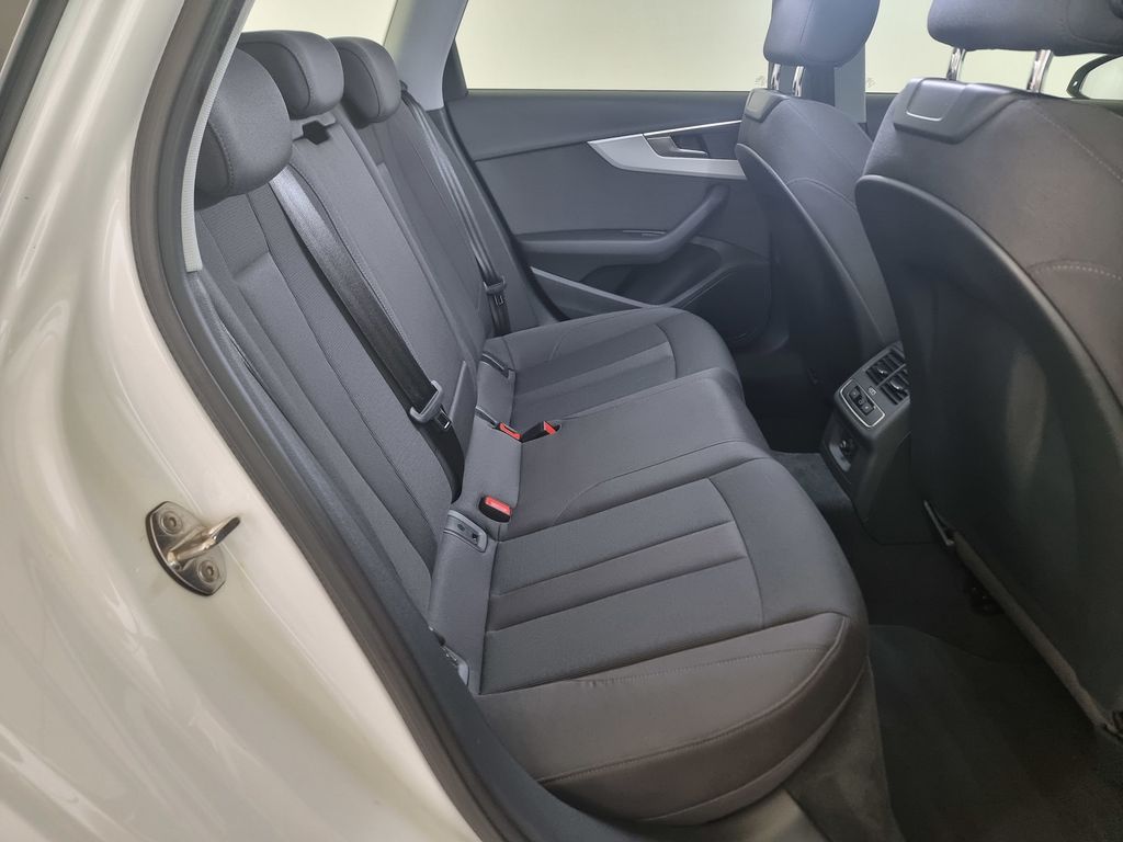 Audi A4 2022