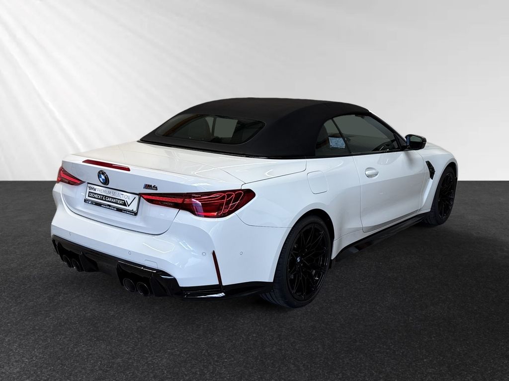 BMW M4 2025