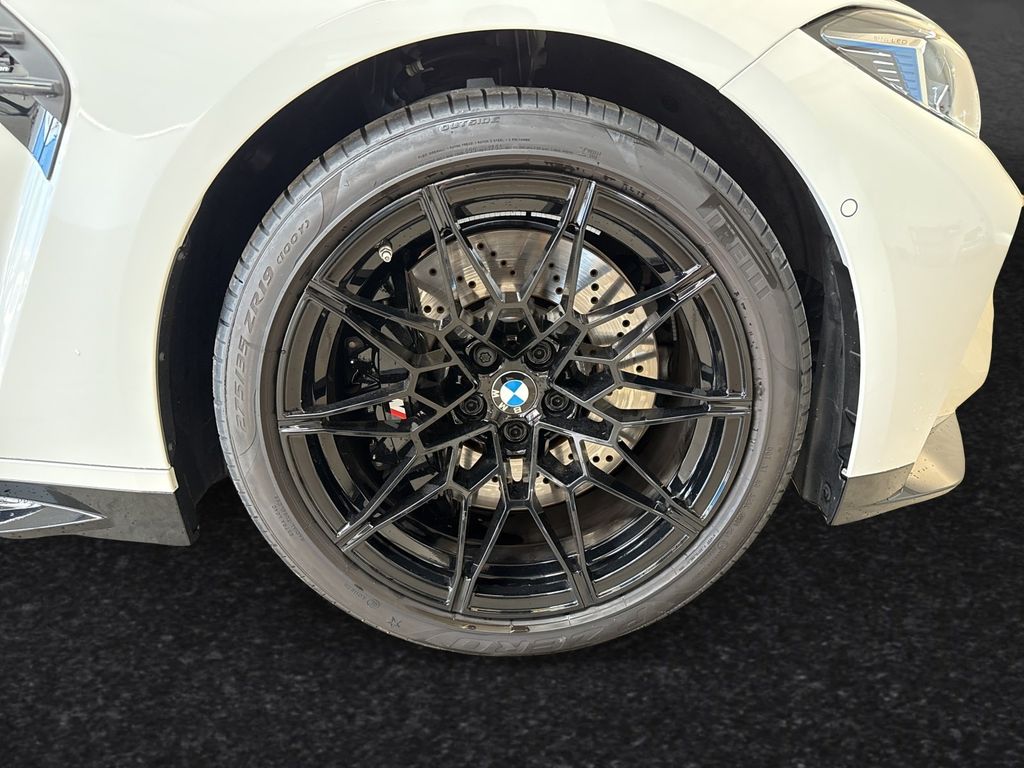 BMW M4 2025